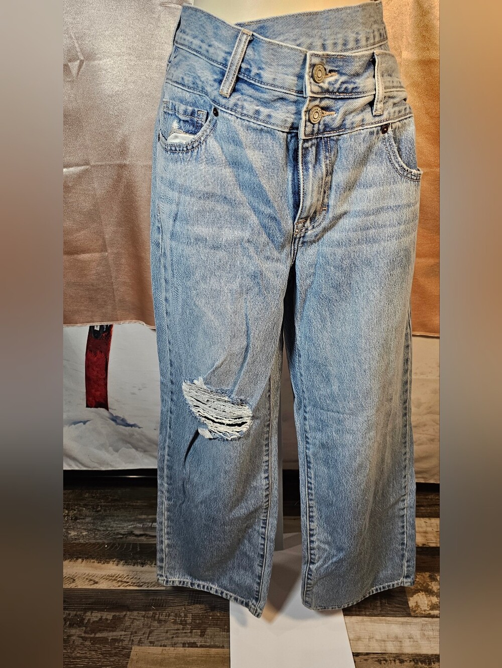 HIDDEN Logan High Rise Dad Wide Leg Jeans Crossover Waist Distressed 29